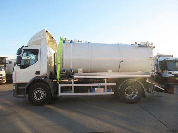 REF 95 - 2020 DAF Euro 6 With New Vacuum Tanker For Sale